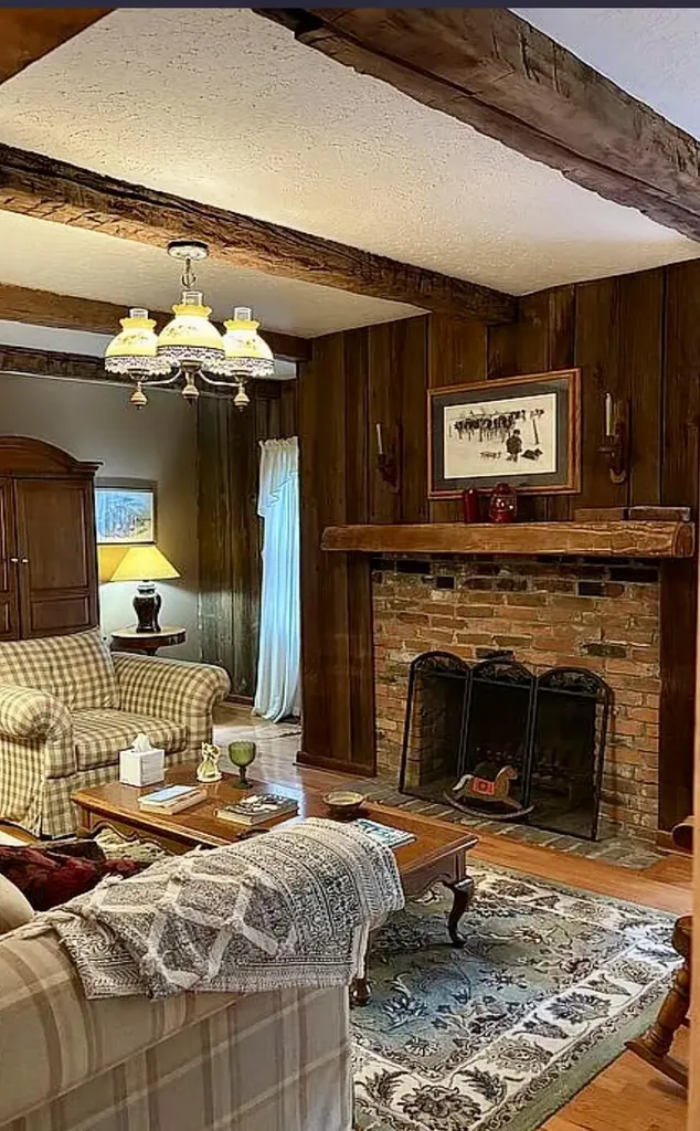 1195 Hoop Road Wellington KY 40387