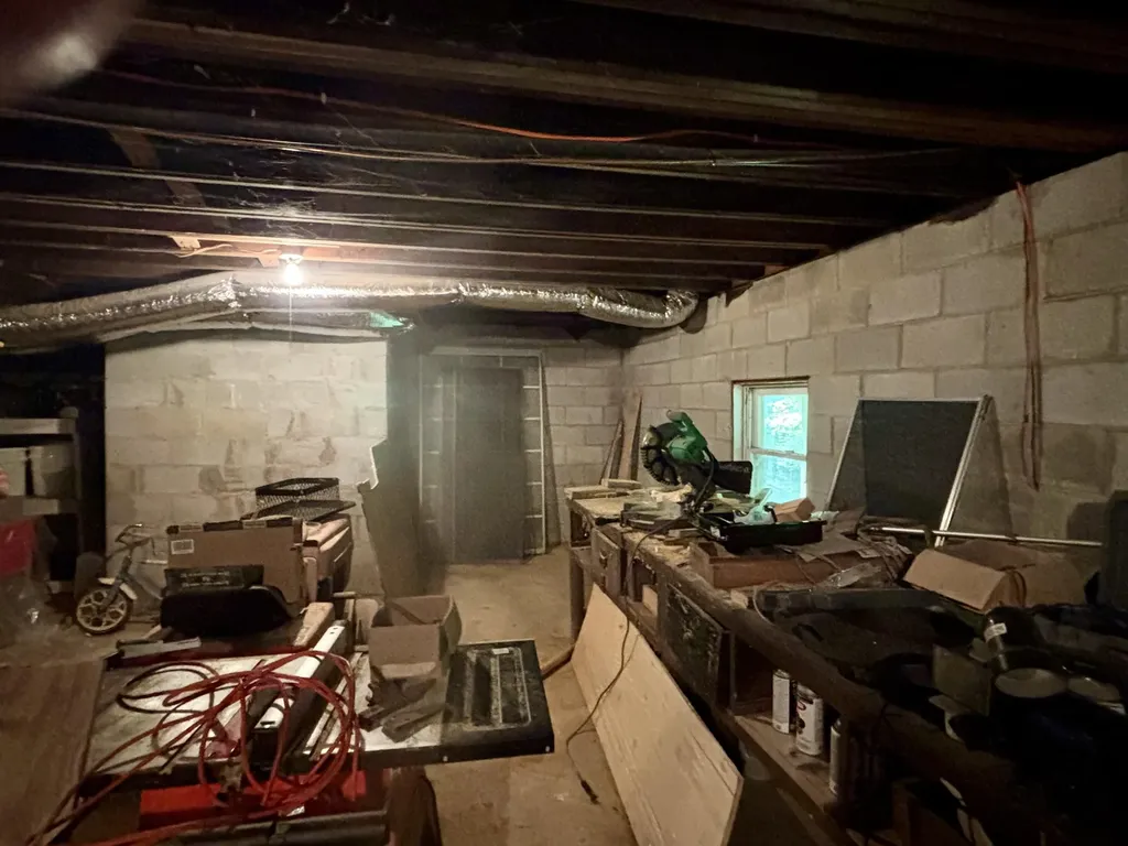 1195 Hoop Road Wellington KY 40387