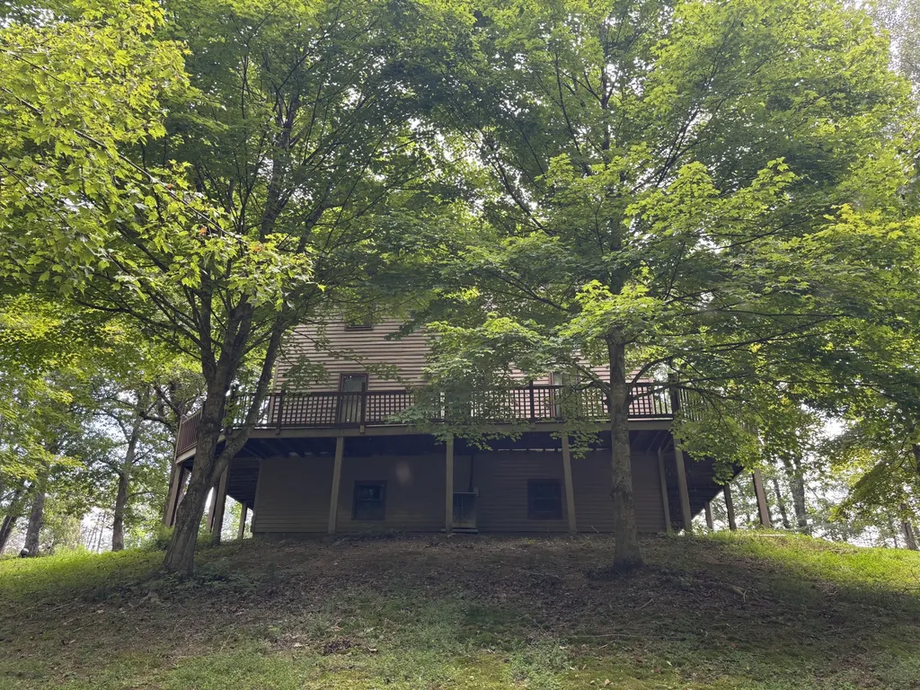 1195 Hoop Road Wellington KY 40387