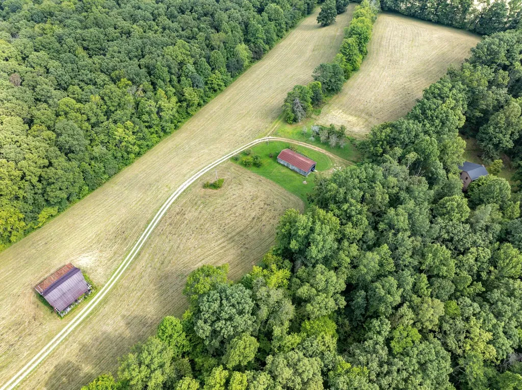 1195 Hoop Road Wellington KY 40387