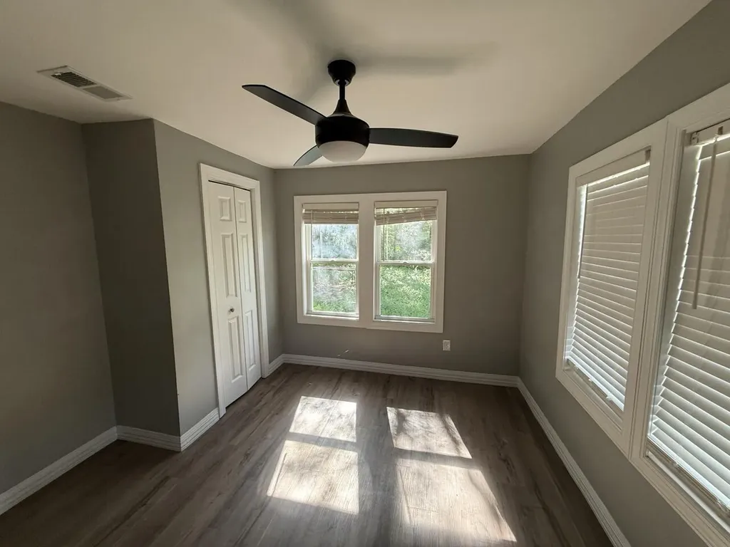 105 Mcclure Street Livingston KY 40445