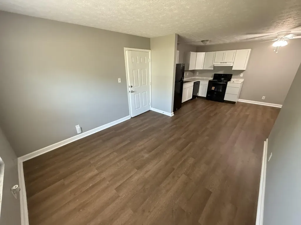 101 North Brand Street Midway KY 40347