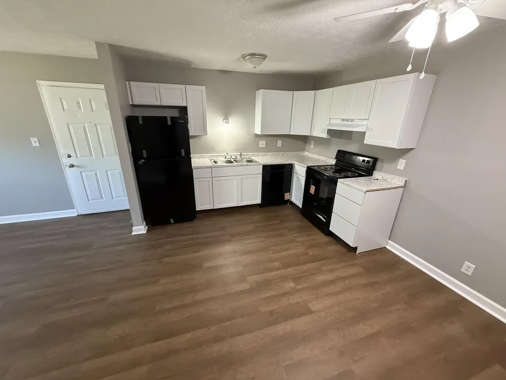 101 North Brand Street Midway KY 40347