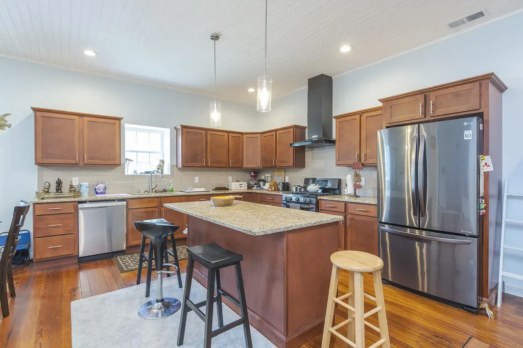 494 & 488 N Main Street Stanton KY 40380