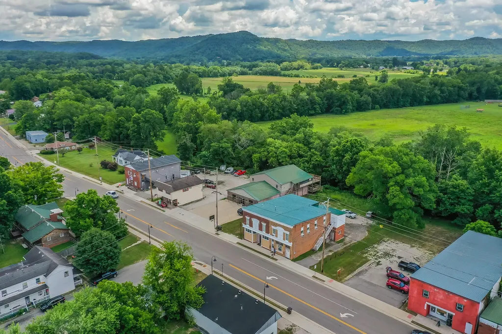 494 & 488 N Main Street Stanton KY 40380