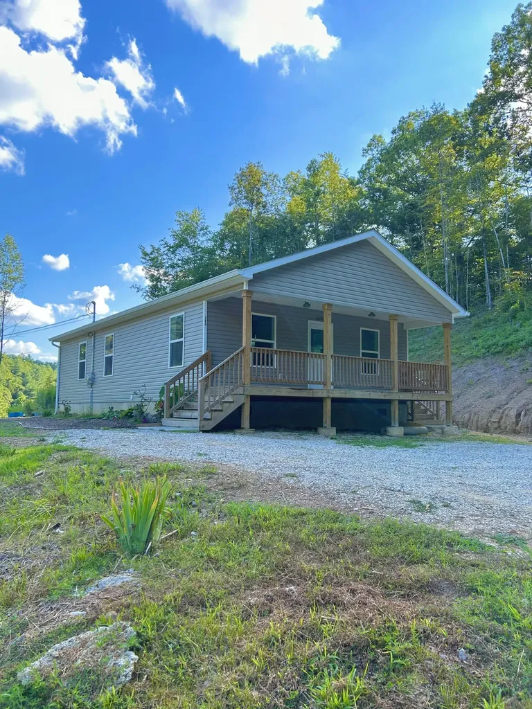 260 Bethesda Mission Road Campton KY 41301