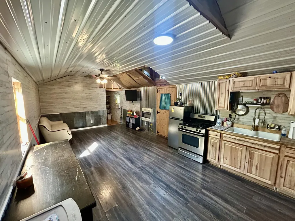 260 Bethesda Mission Road Campton KY 41301