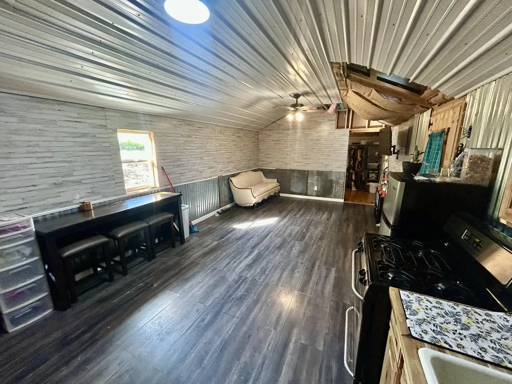 260 Bethesda Mission Road Campton KY 41301