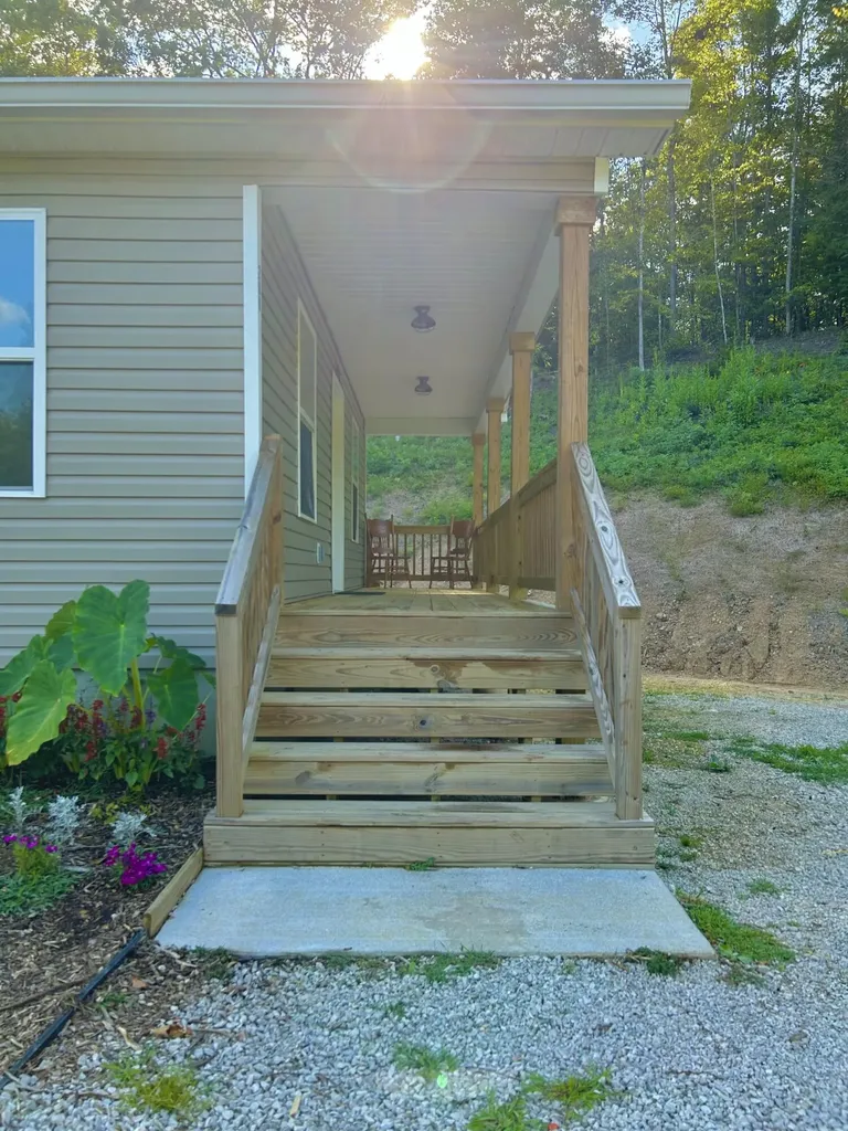 260 Bethesda Mission Road Campton KY 41301