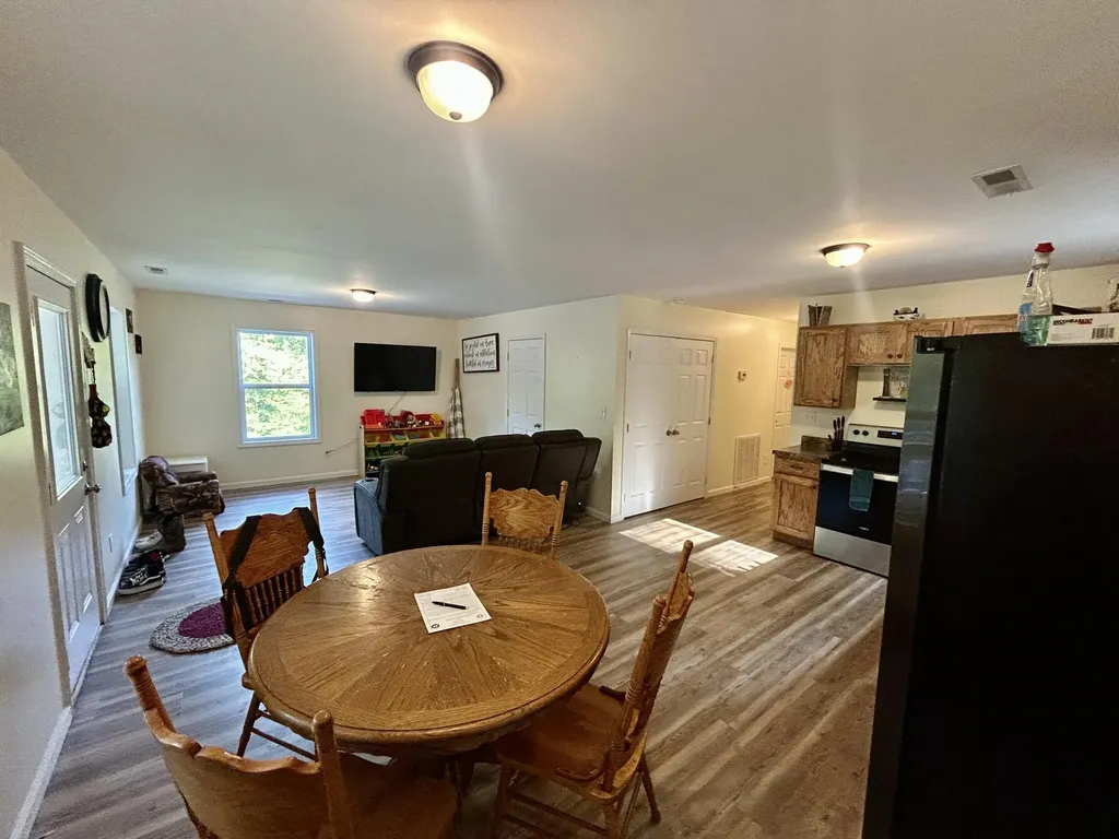 260 Bethesda Mission Road Campton KY 41301