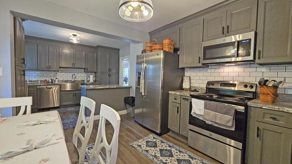111 House Avenue Manchester KY 40962