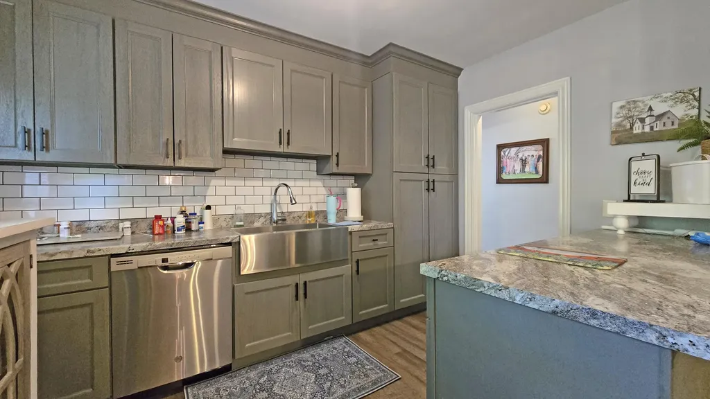 111 House Avenue Manchester KY 40962