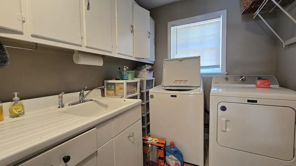 111 House Avenue Manchester KY 40962