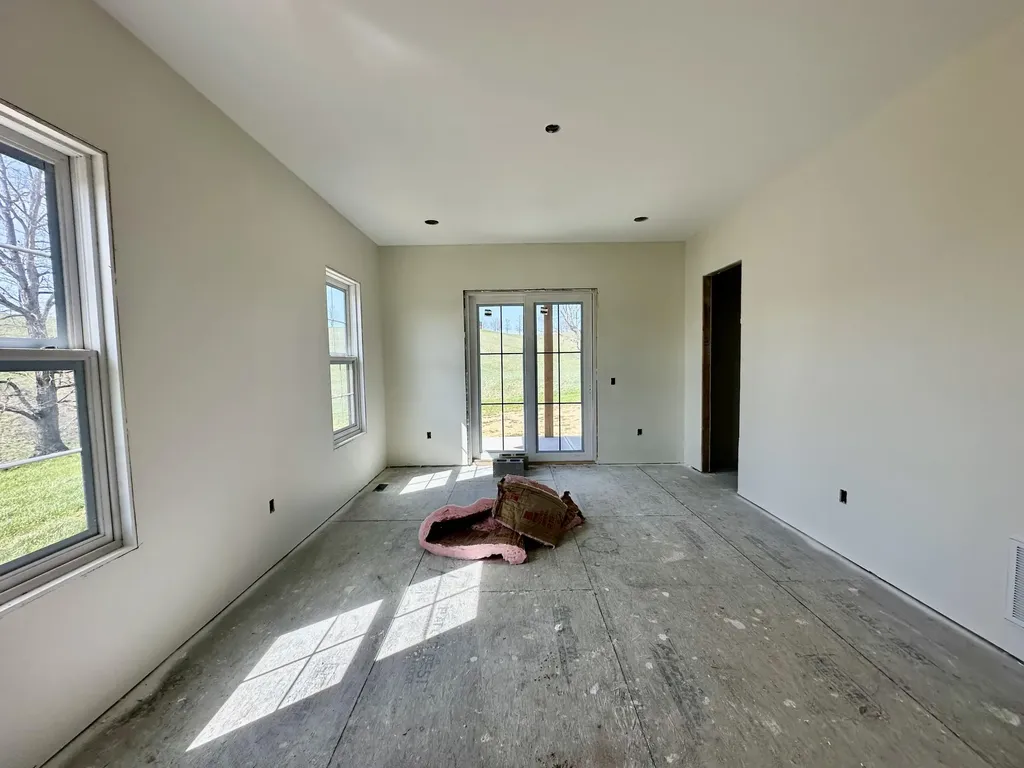 165 Pittsburg Landing London KY 40741