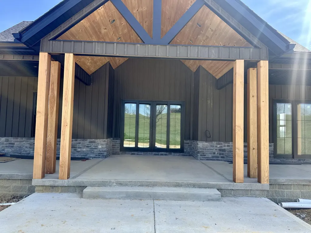 165 Pittsburg Landing London KY 40741