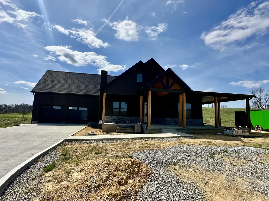 165 Pittsburg Landing London KY 40741