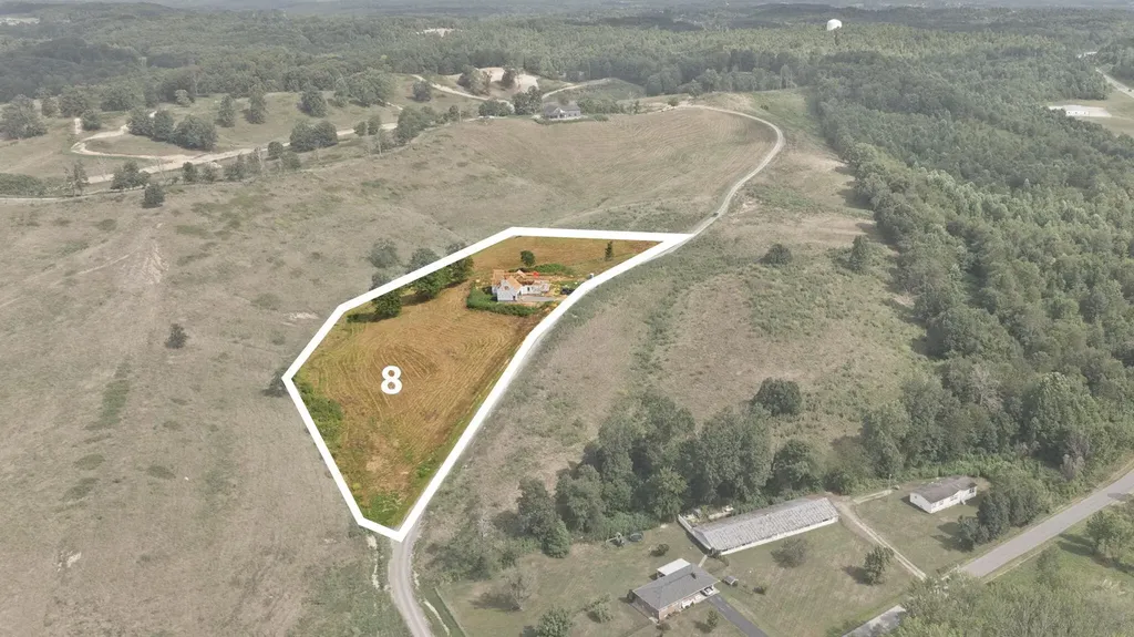 165 Pittsburg Landing London KY 40741