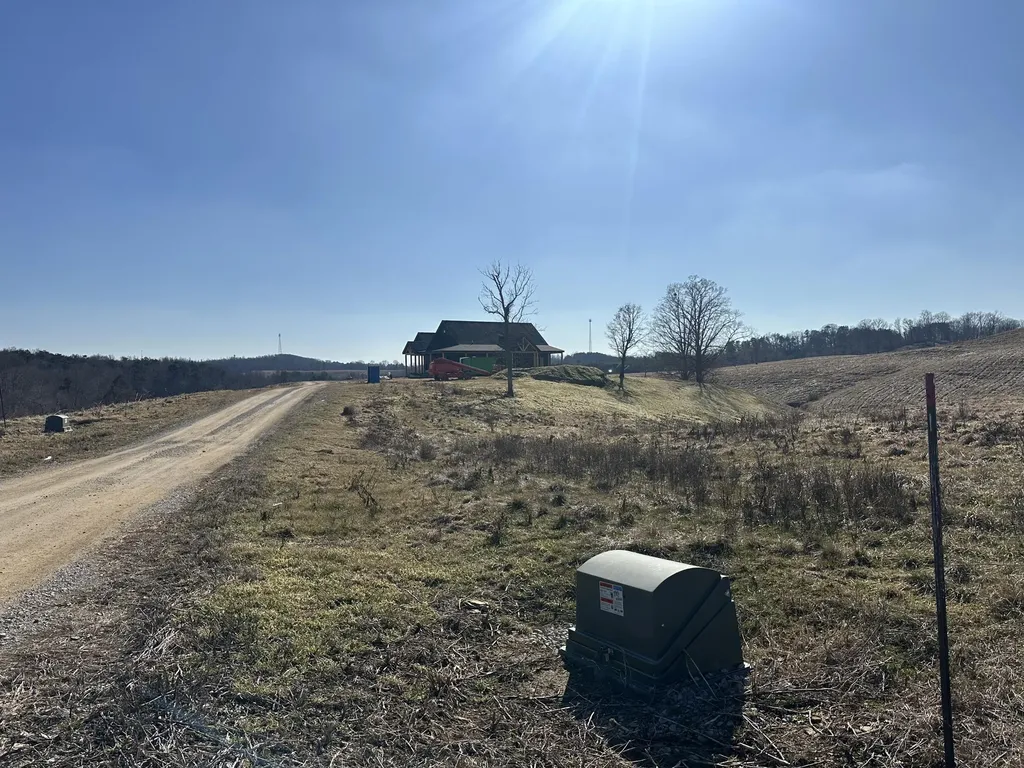 165 Pittsburg Landing London KY 40741