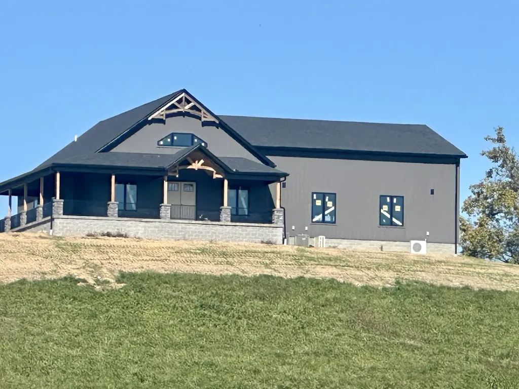 71 Eagle Landing London KY 40741