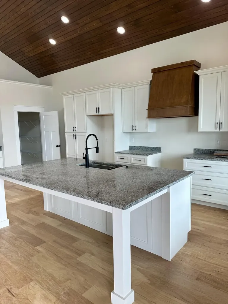 71 Eagle Landing London KY 40741