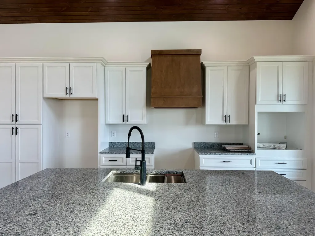71 Eagle Landing London KY 40741