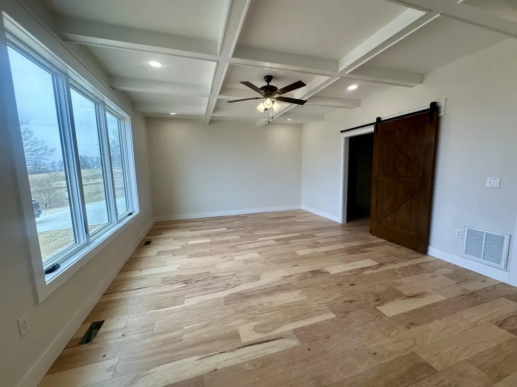 71 Eagle Landing London KY 40741