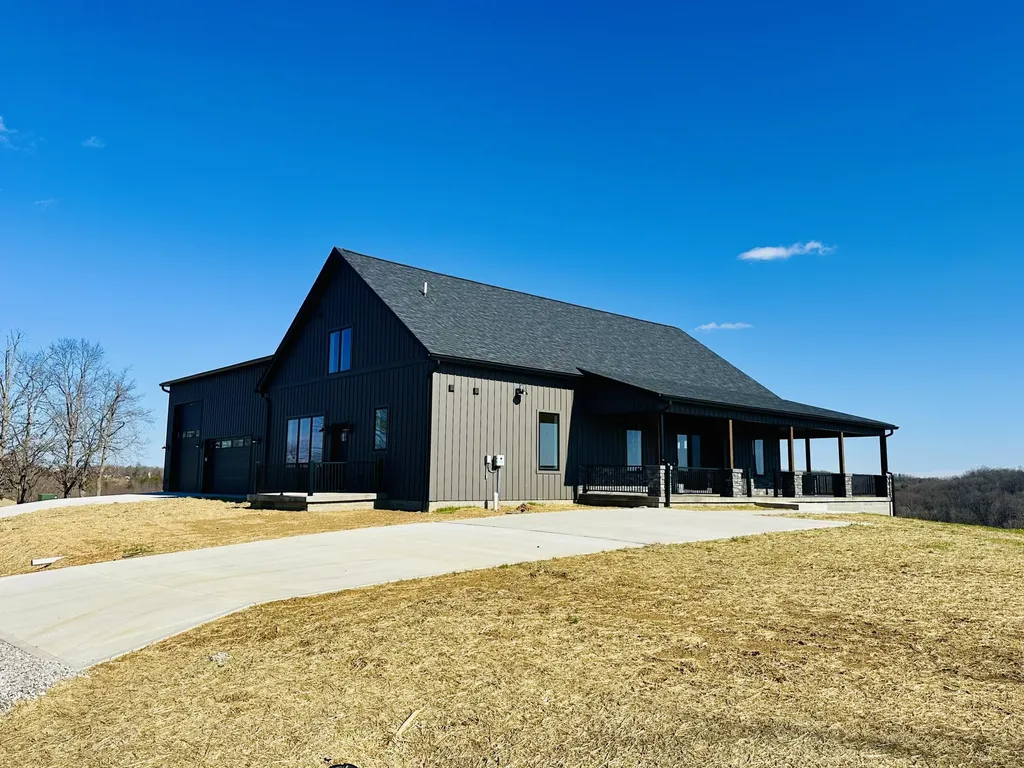 71 Eagle Landing London KY 40741