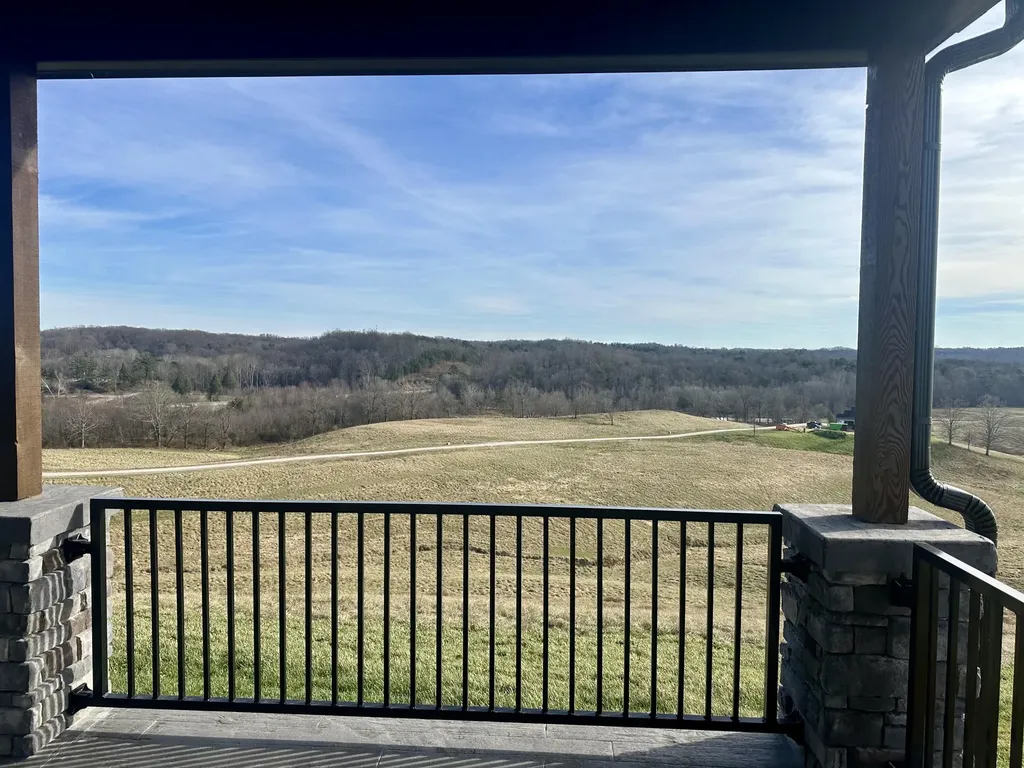 71 Eagle Landing London KY 40741
