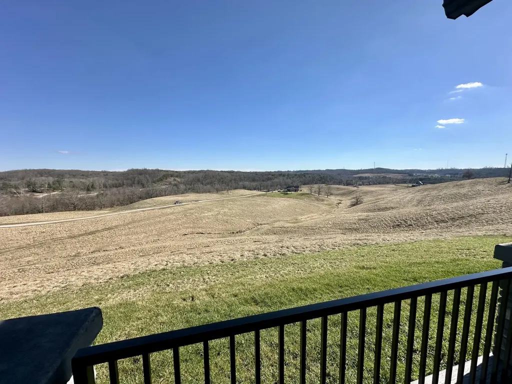 71 Eagle Landing London KY 40741