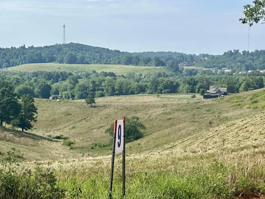 71 Eagle Landing London KY 40741