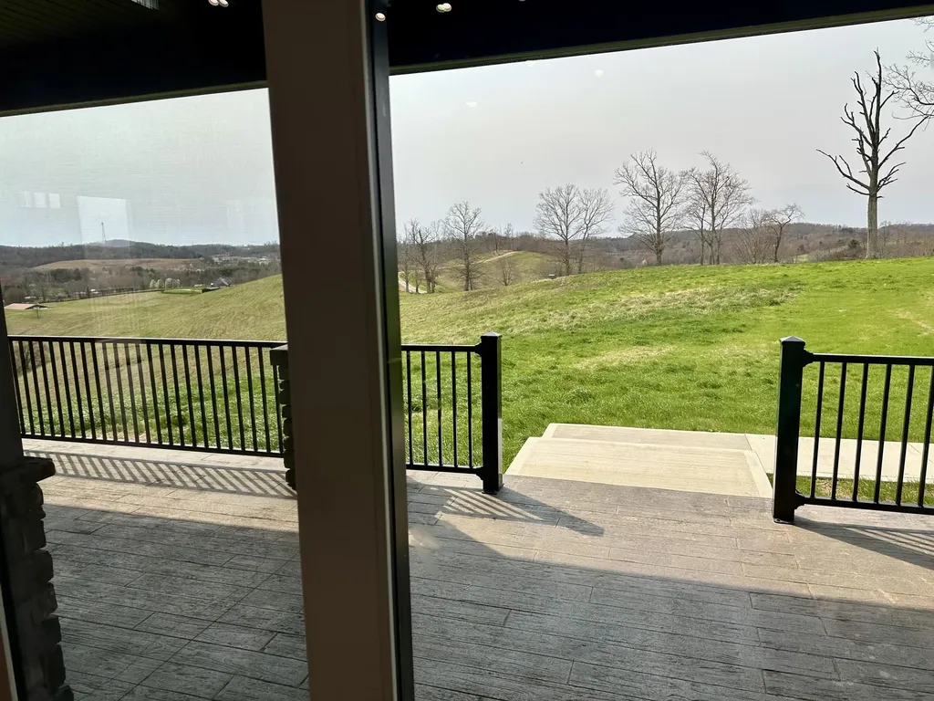 71 Eagle Landing London KY 40741