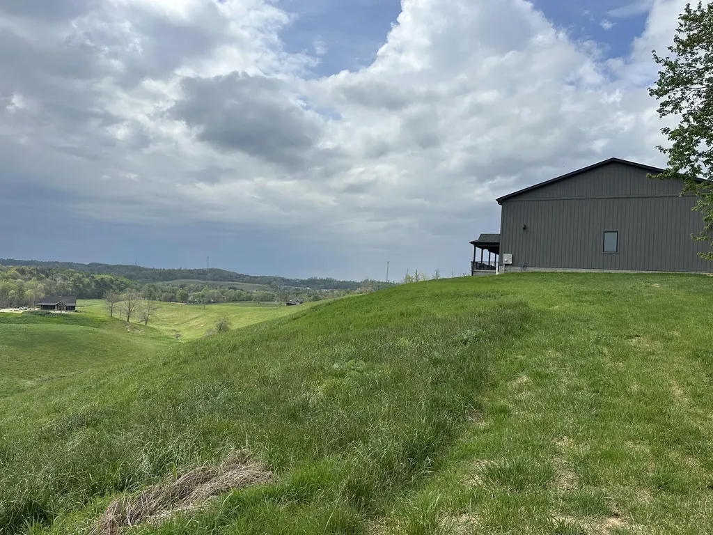 71 Eagle Landing London KY 40741
