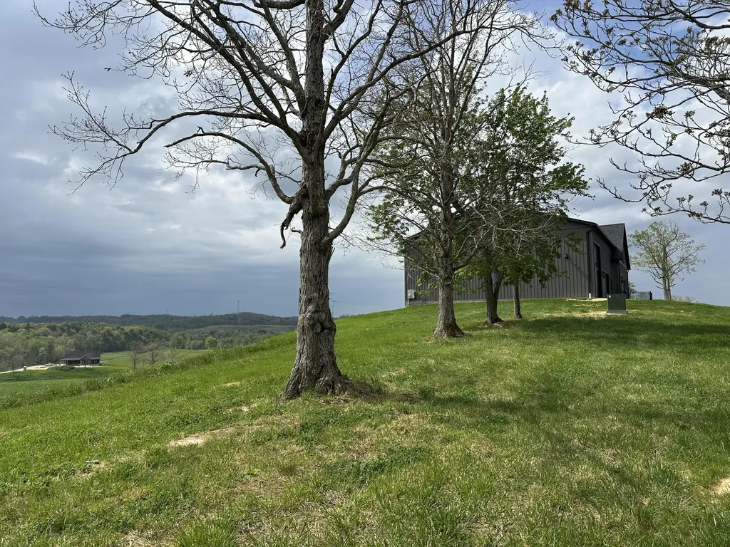 71 Eagle Landing London KY 40741