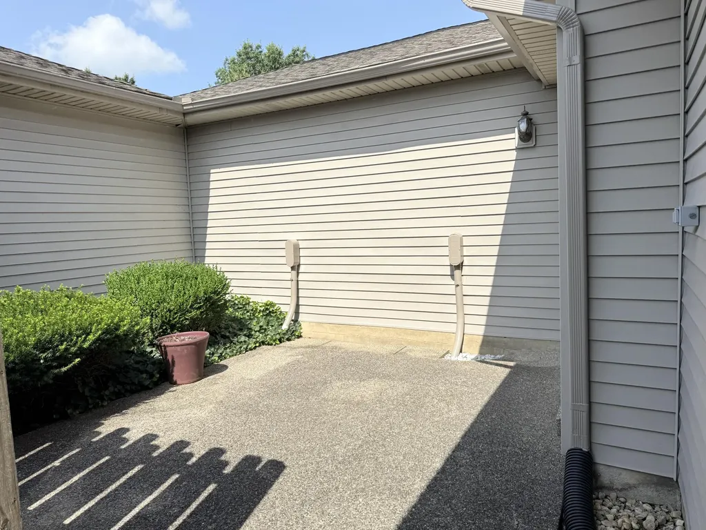1535 Hogan Drive Lexington KY 40511