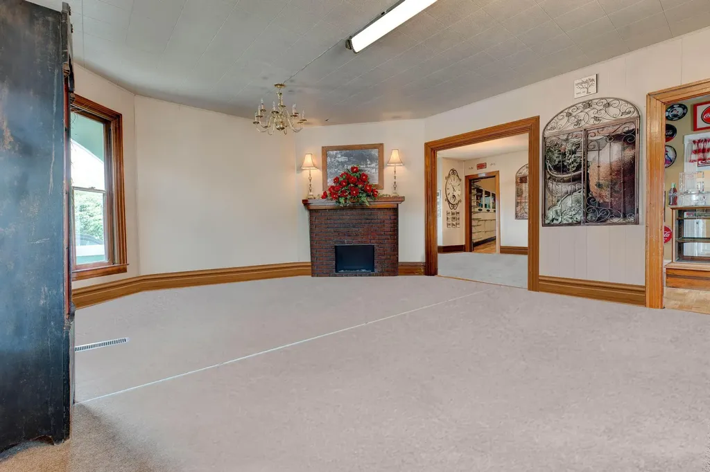 134 E Main Street Morehead KY 40351