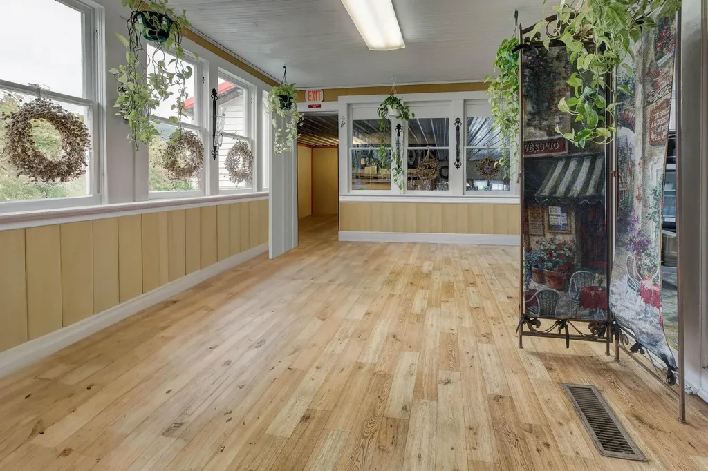 134 E Main Street Morehead KY 40351