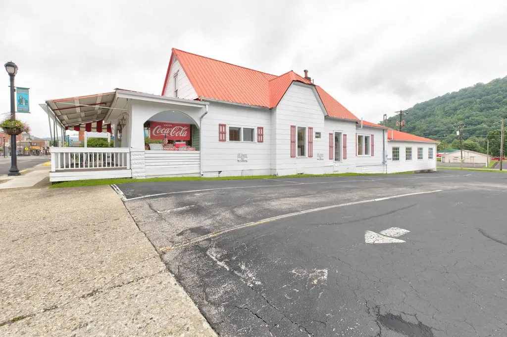 134 E Main Street Morehead KY 40351