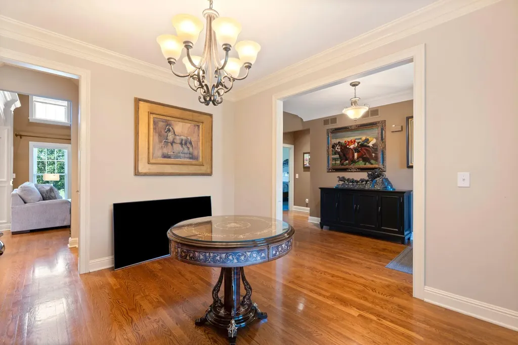 3853 Real Quiet Lane Lexington KY 40509
