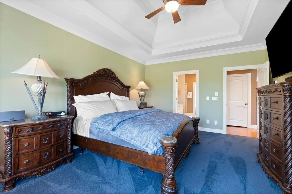 3853 Real Quiet Lane Lexington KY 40509