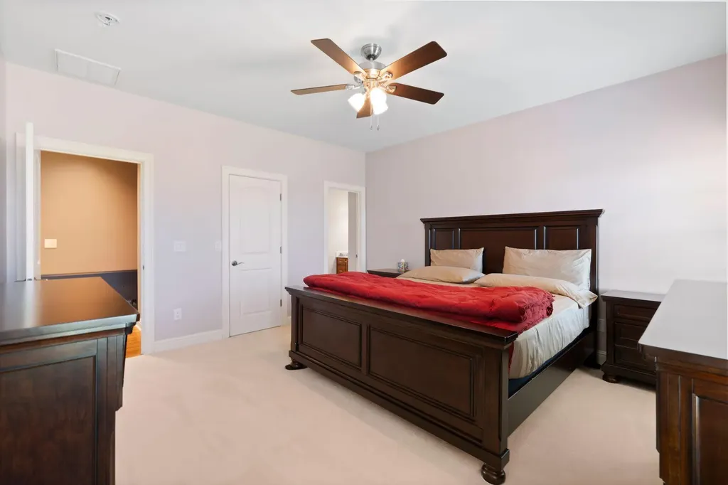 3853 Real Quiet Lane Lexington KY 40509