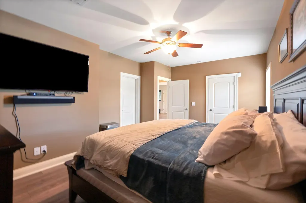 3853 Real Quiet Lane Lexington KY 40509