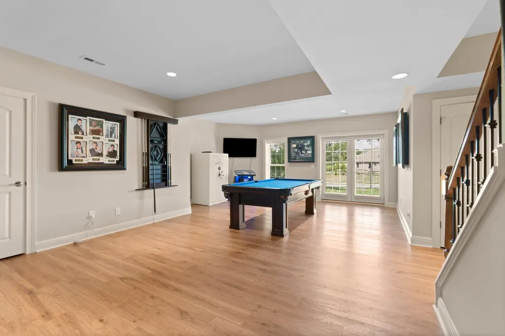3853 Real Quiet Lane Lexington KY 40509