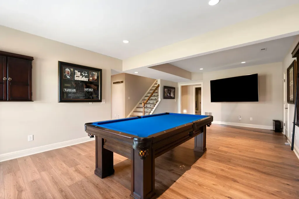 3853 Real Quiet Lane Lexington KY 40509