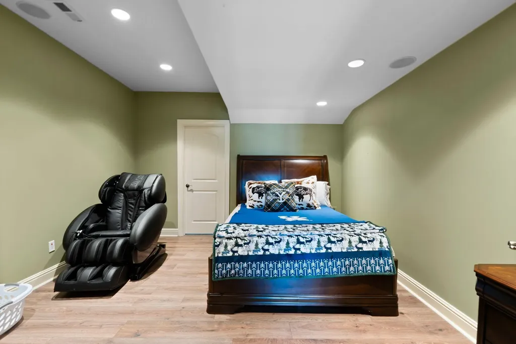 3853 Real Quiet Lane Lexington KY 40509