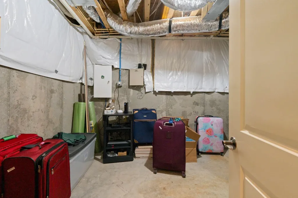 3853 Real Quiet Lane Lexington KY 40509