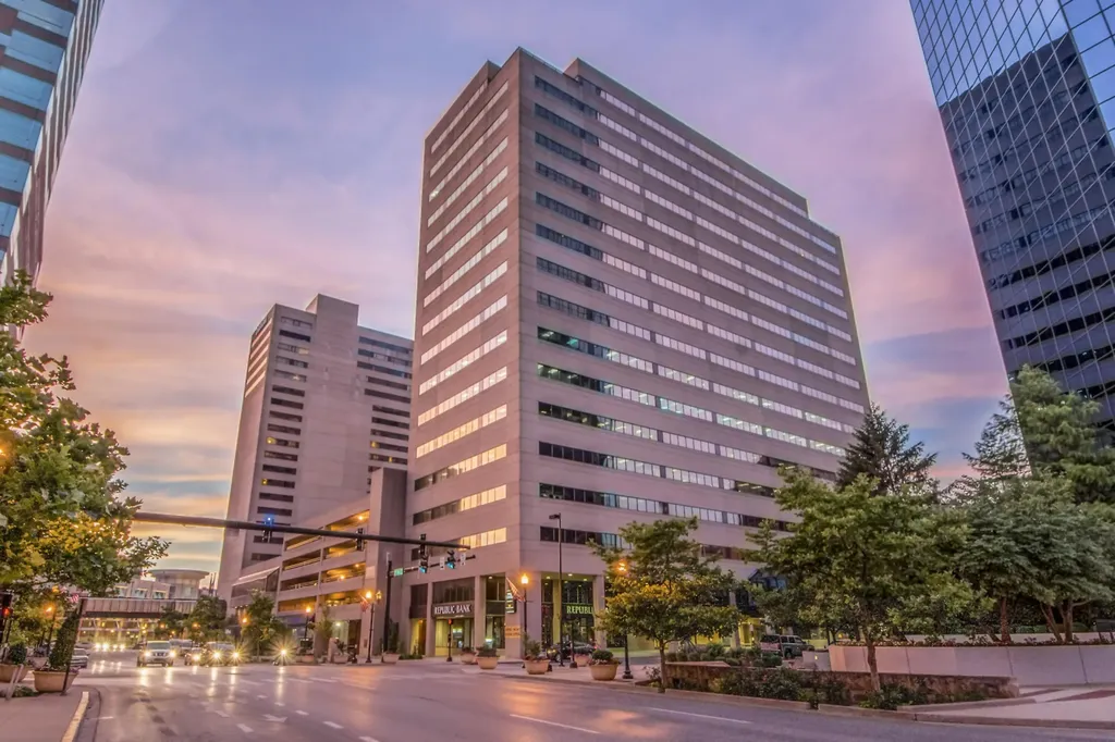 333 W Vine Street Lexington KY 40507