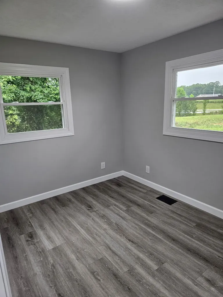 260 Old Highway 910 Russell Springs KY 42642