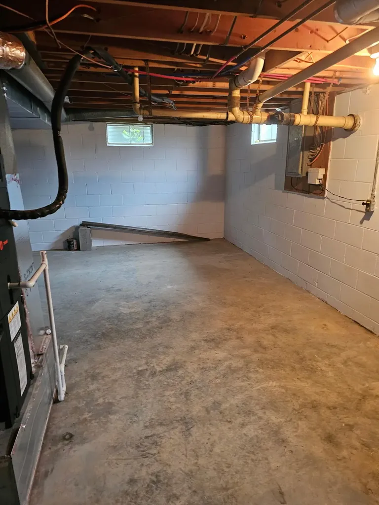 260 Old Highway 910 Russell Springs KY 42642