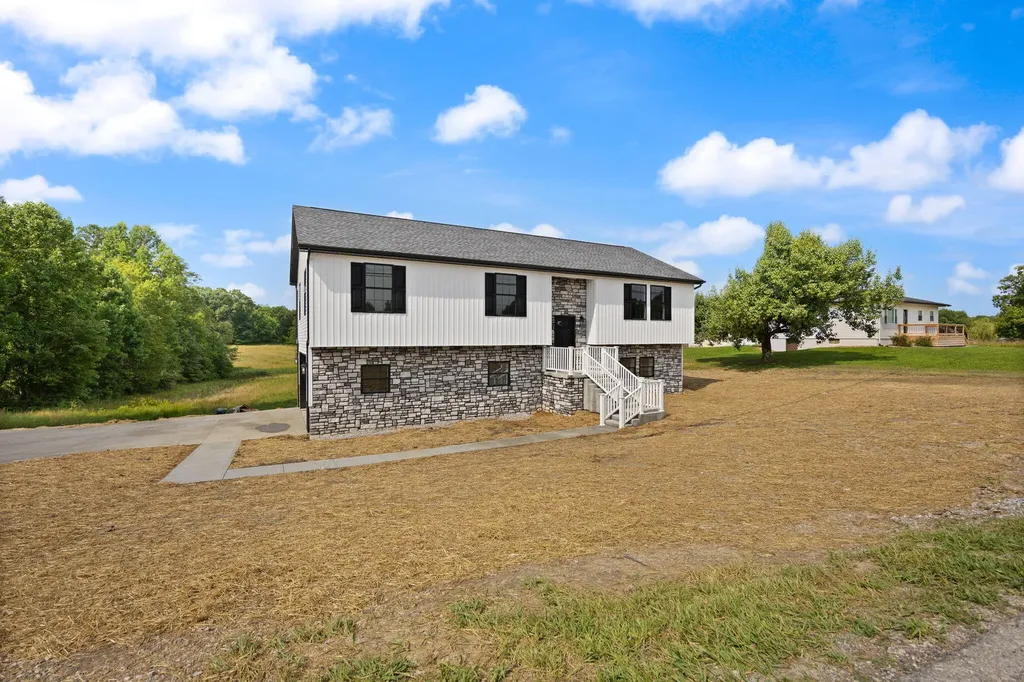 124 Hillard Road Corbin KY 40701