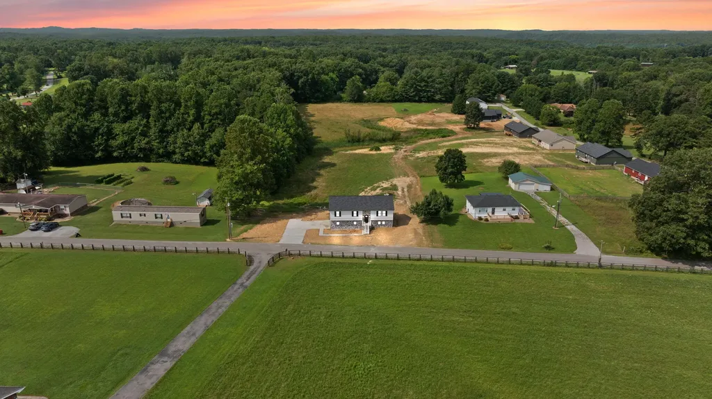 124 Hillard Road Corbin KY 40701